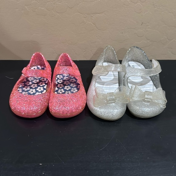 Girls/baby jelly sandals. Both size 5. The clear ones light up. - Picture 1 of 8